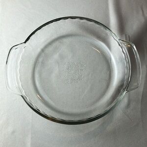 Anchor Hocking Ovenware Deep Pie Plate 9” 1 quart